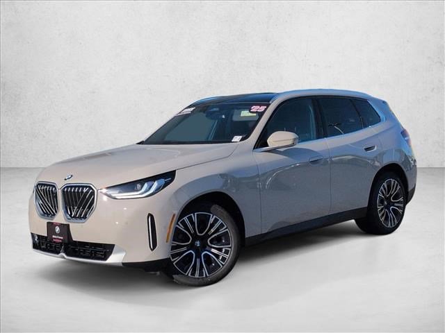 Used 2025 BMW X3 xDrive30i w/ Premium Package image 1