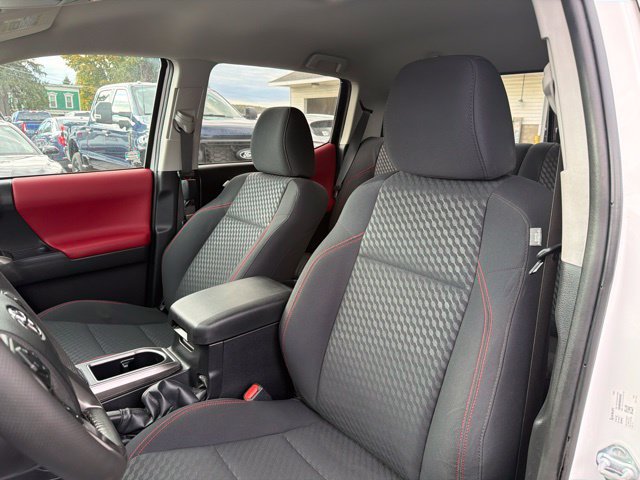 Used 2023 Toyota Tacoma SR5 AWD/4WD image 22