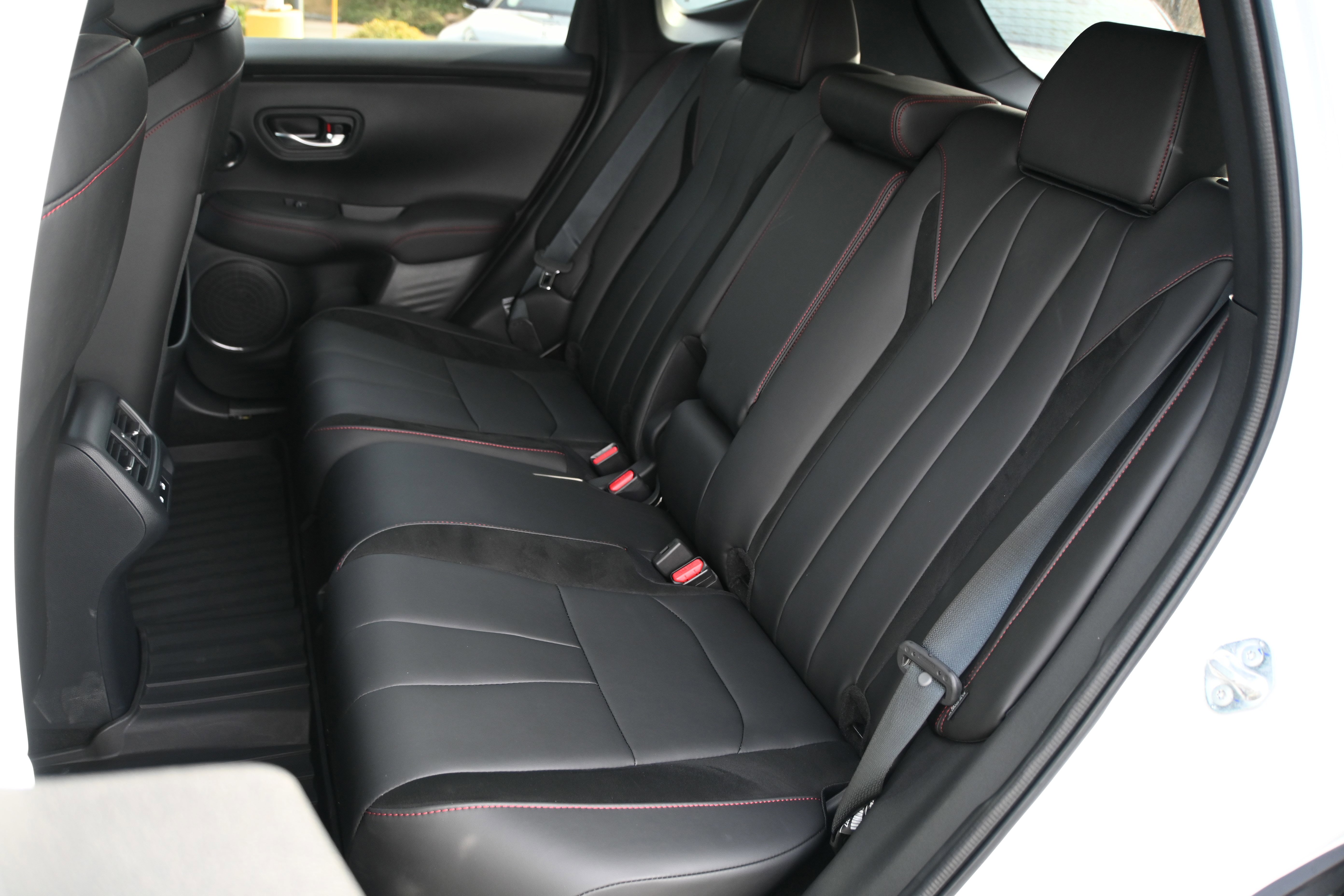 Used 2025 Acura ADX A-Spec image 11