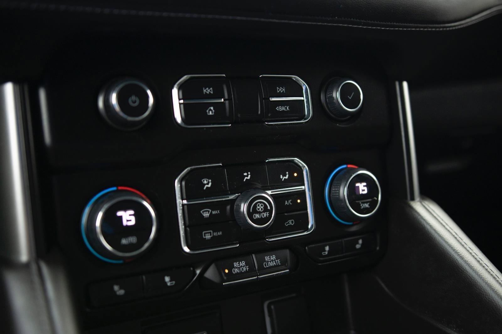 Used 2023 Chevrolet Suburban Z71 w/ Max Trailering Package image 11