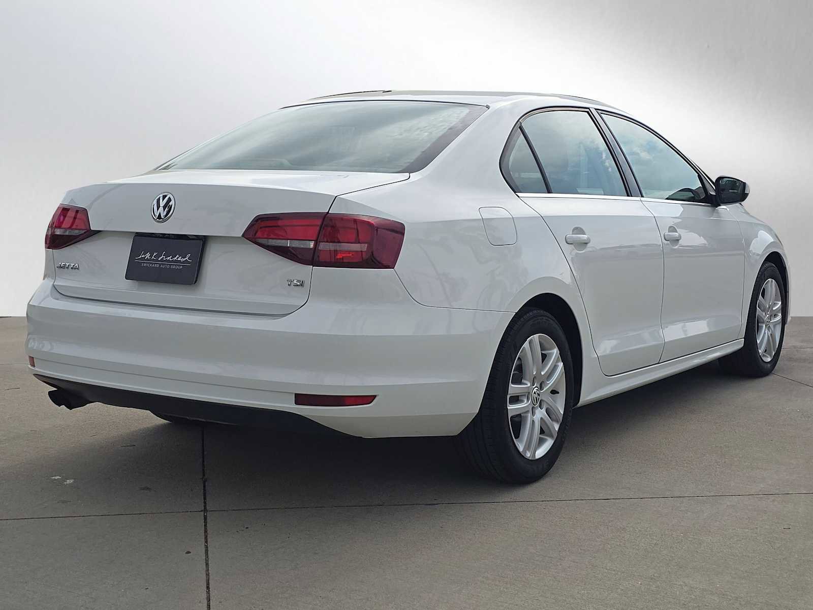 Used 2017 Volkswagen Jetta S image 3