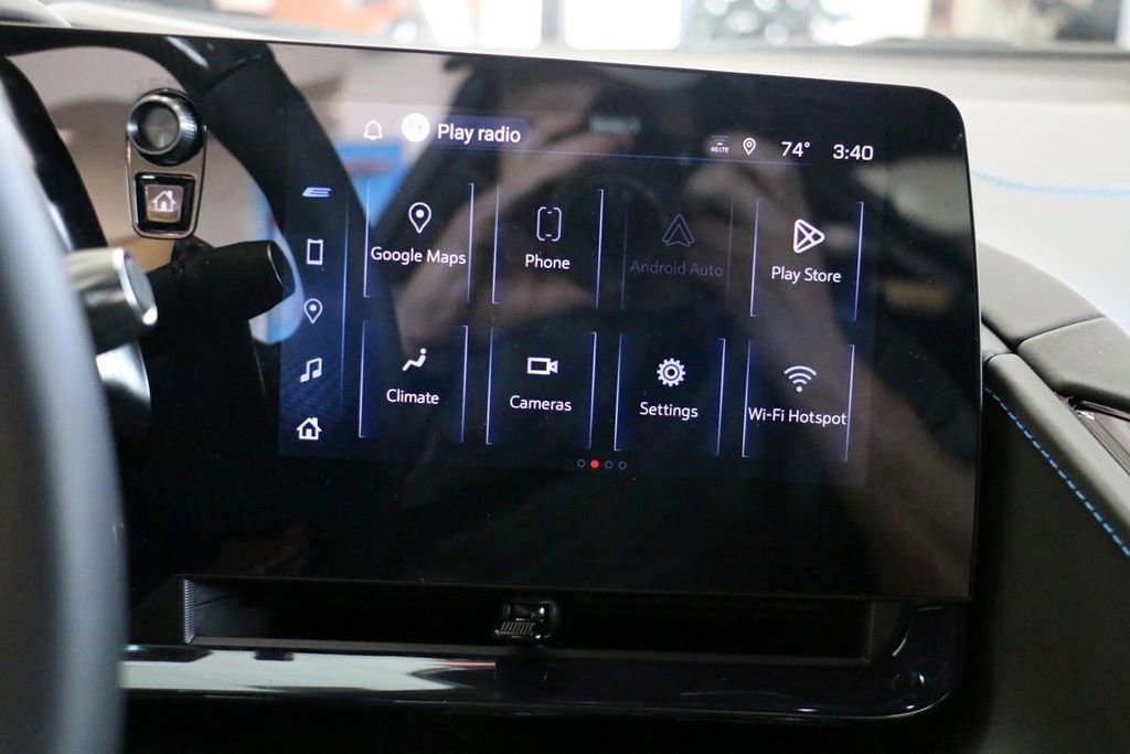 Used 2025 Chevrolet Corvette E-Ray w/ Stealth Interior Trim Package image 19