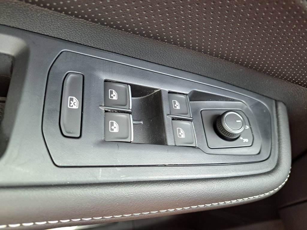 New 2026 Volkswagen Atlas SE image 16