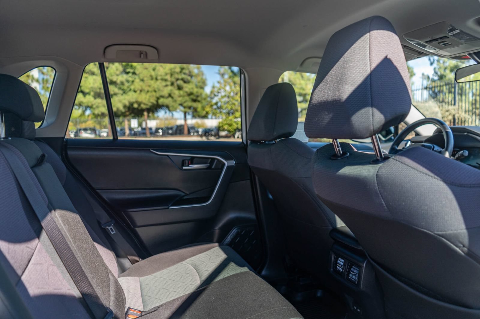 Certified 2025 Toyota RAV4 XLE FWD image 21