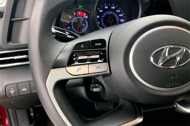 Used 2023 Hyundai Elantra SEL image 18