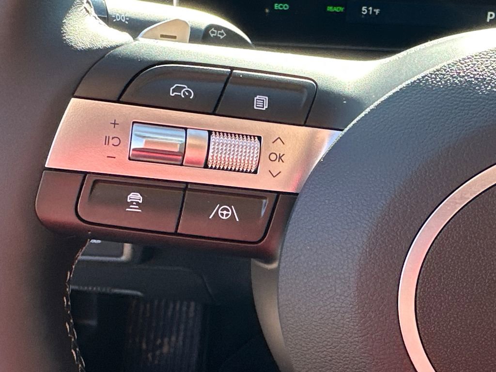 New 2025 Hyundai Sonata Limited image 24