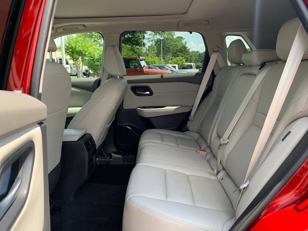Used 2023 Nissan Rogue SL w/ SL Premium Package FWD image 26