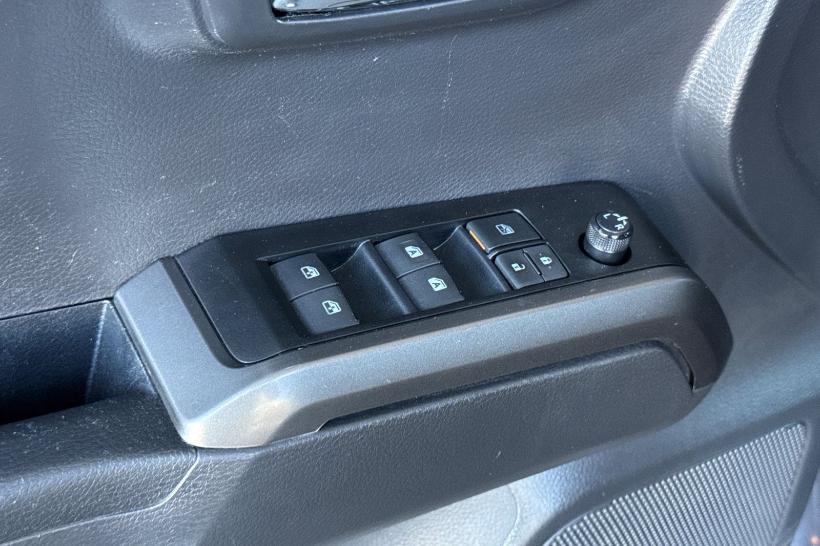 Certified 2023 Toyota Tacoma TRD Off-Road AWD/4WD image 14