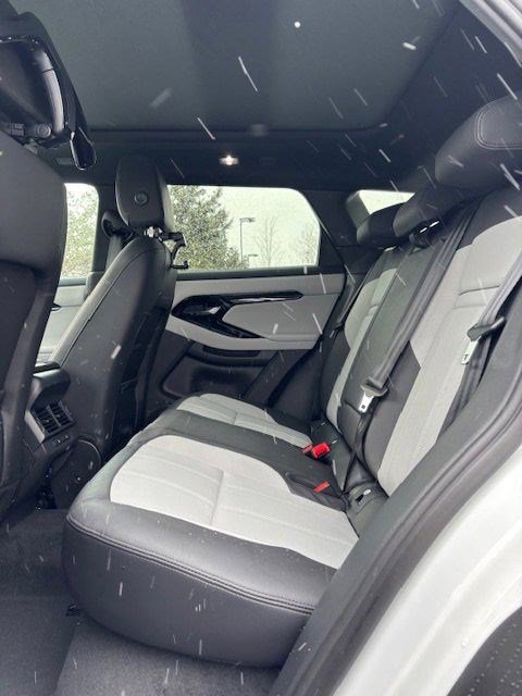 New 2026 Land Rover Range Rover Evoque Dynamic SE image 11
