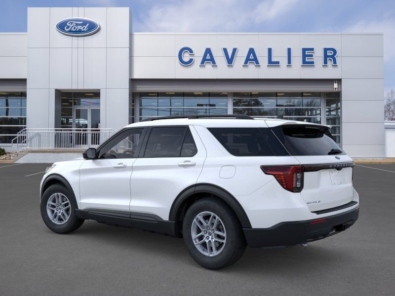 Used 2026 Ford Explorer Active AWD/4WD image 4