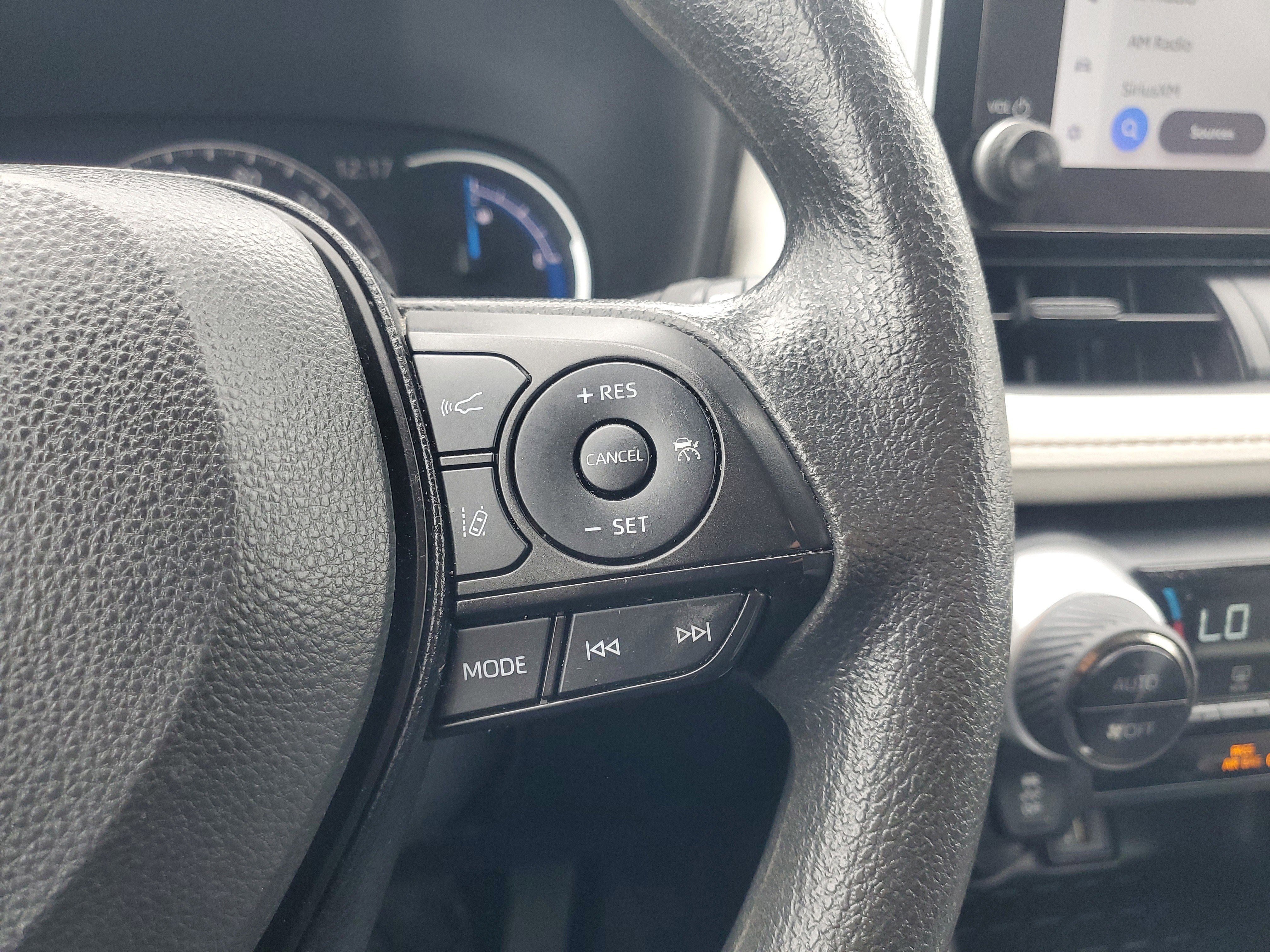 Used 2024 Toyota RAV4 XLE image 24