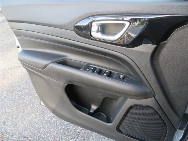 New 2026 Jeep Compass Latitude image 26