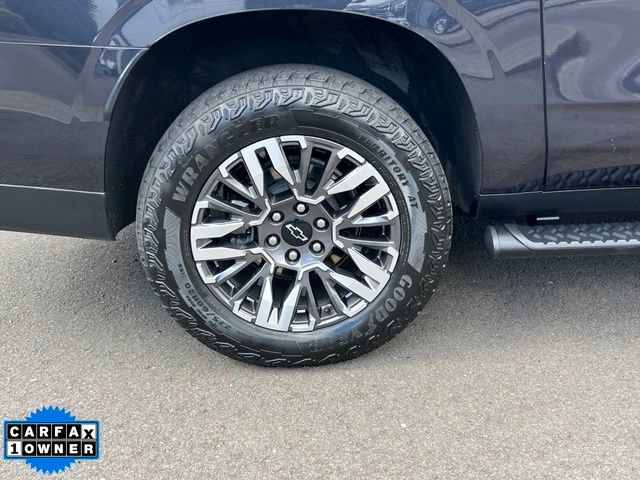 Used 2025 Chevrolet Suburban Z71 AWD/4WD image 9