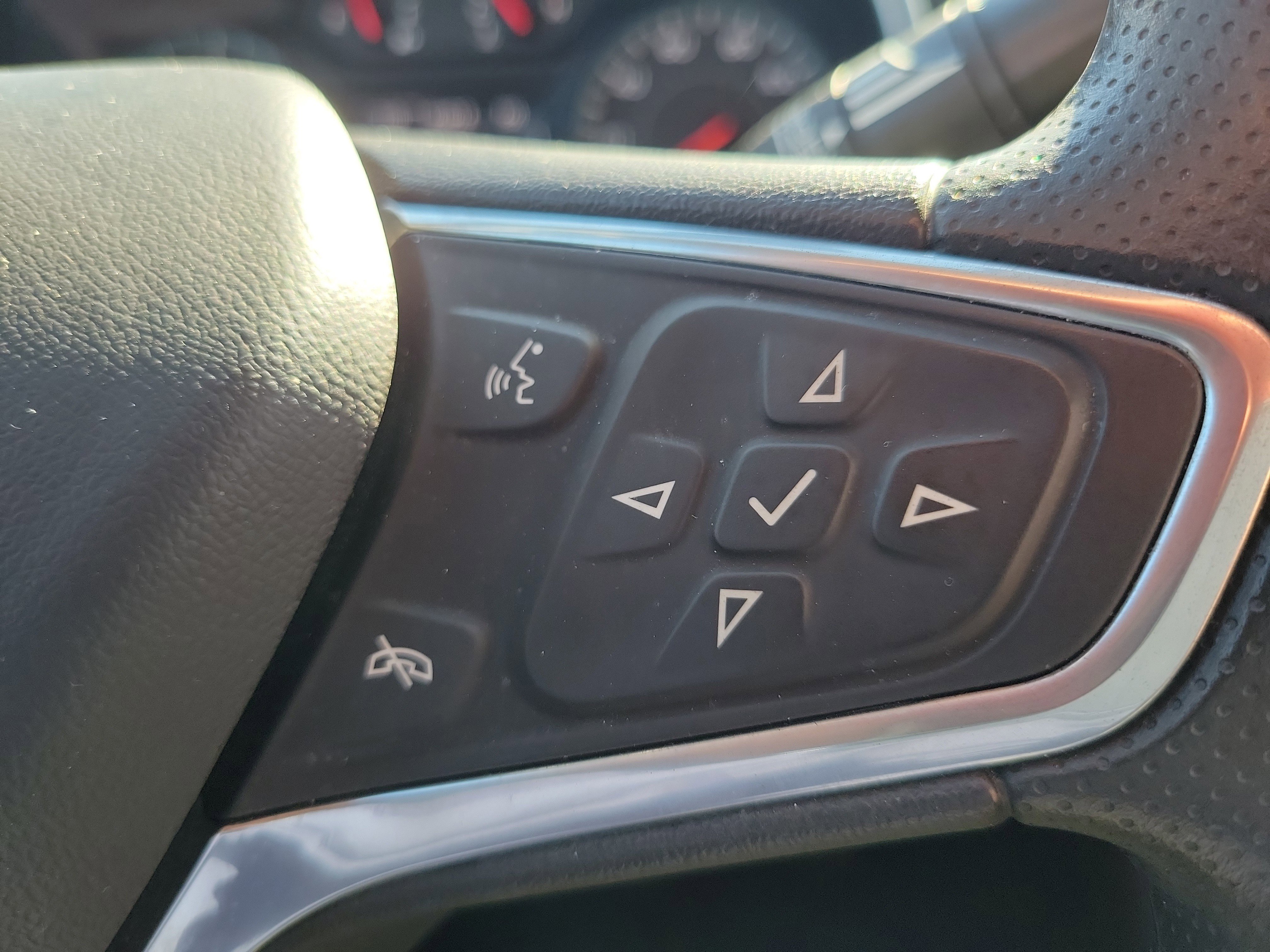 Used 2023 Chevrolet Malibu LT FWD image 23