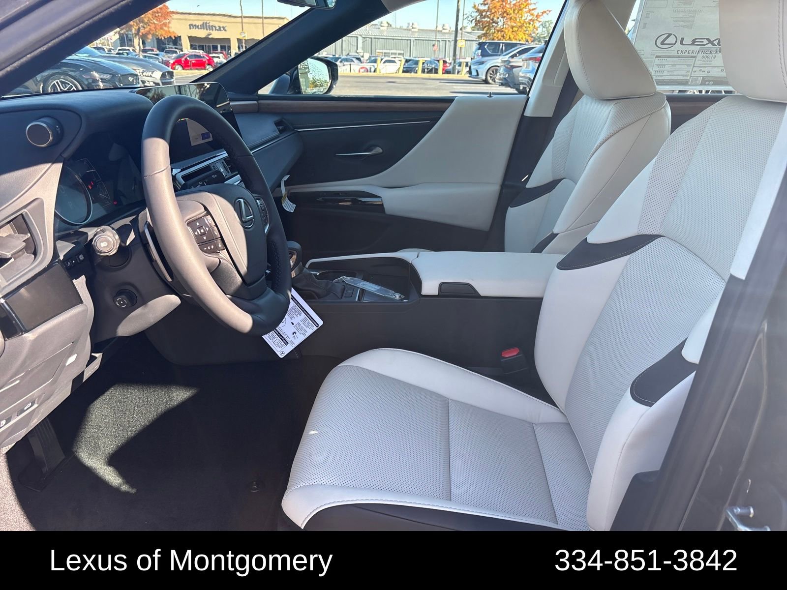 New 2025 Lexus ES 350 w/ Premium Package image 9