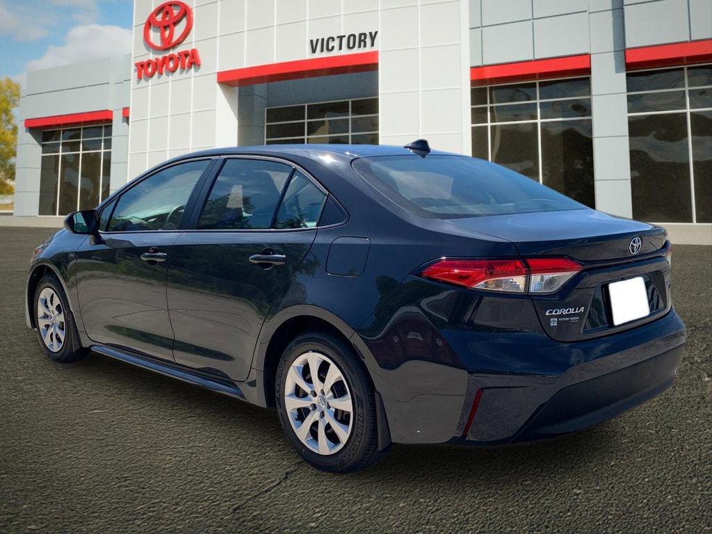 New 2026 Toyota Corolla LE FWD image 3