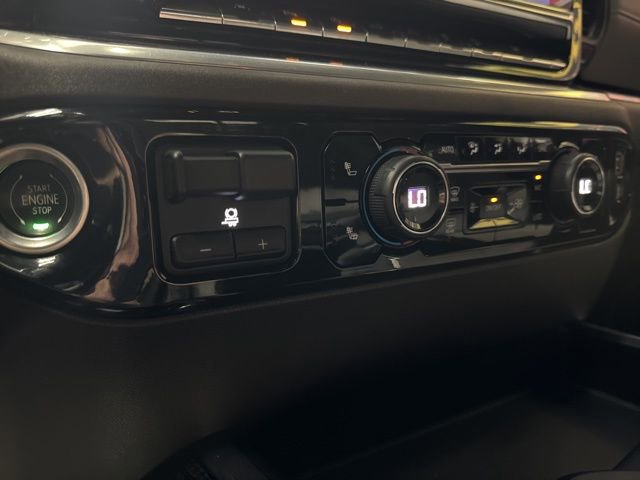 Used 2022 Chevrolet Silverado 1500 LT Trail Boss w/ LT Trail Boss Premium Package image 16