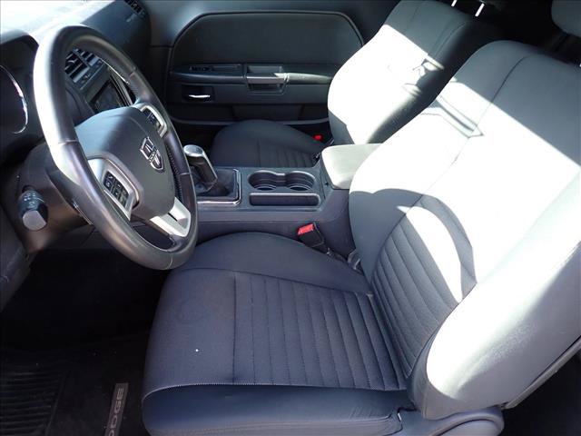 Used 2013 Dodge Challenger R/T RWD image 8