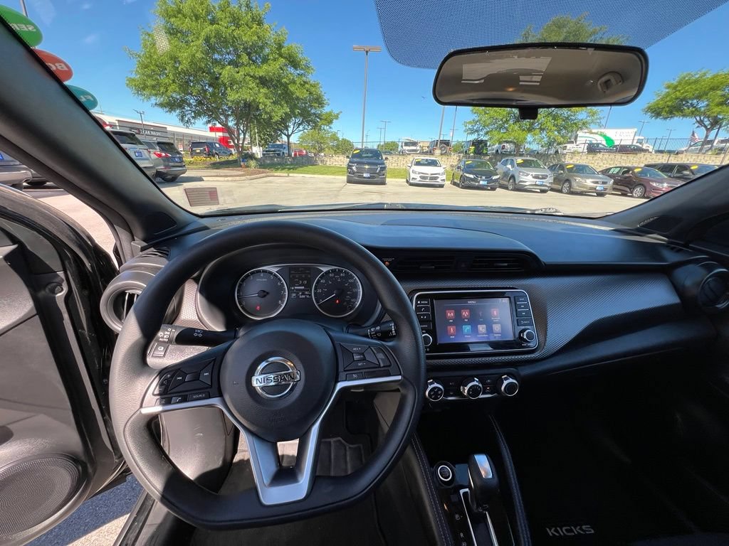 Used 2018 Nissan Kicks S FWD image 36