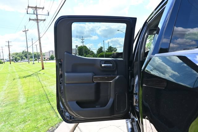 Used 2022 Chevrolet Silverado 1500 LT Trail Boss w/ Bed Protection Package AWD/4WD image 23