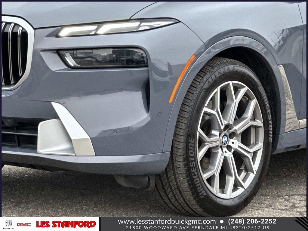 Used 2023 BMW X7 xDrive40i w/ Executive Package image 9