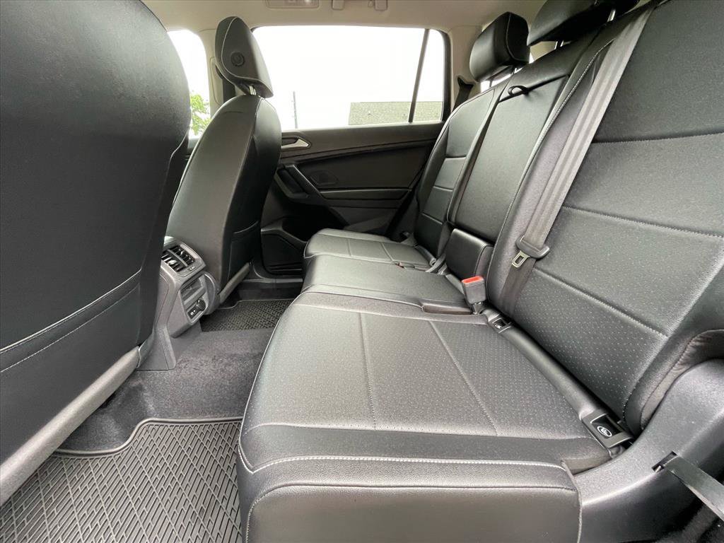 Used 2021 Volkswagen Tiguan SEL w/ 2-Row Tiguan MDO Package AWD/4WD image 4