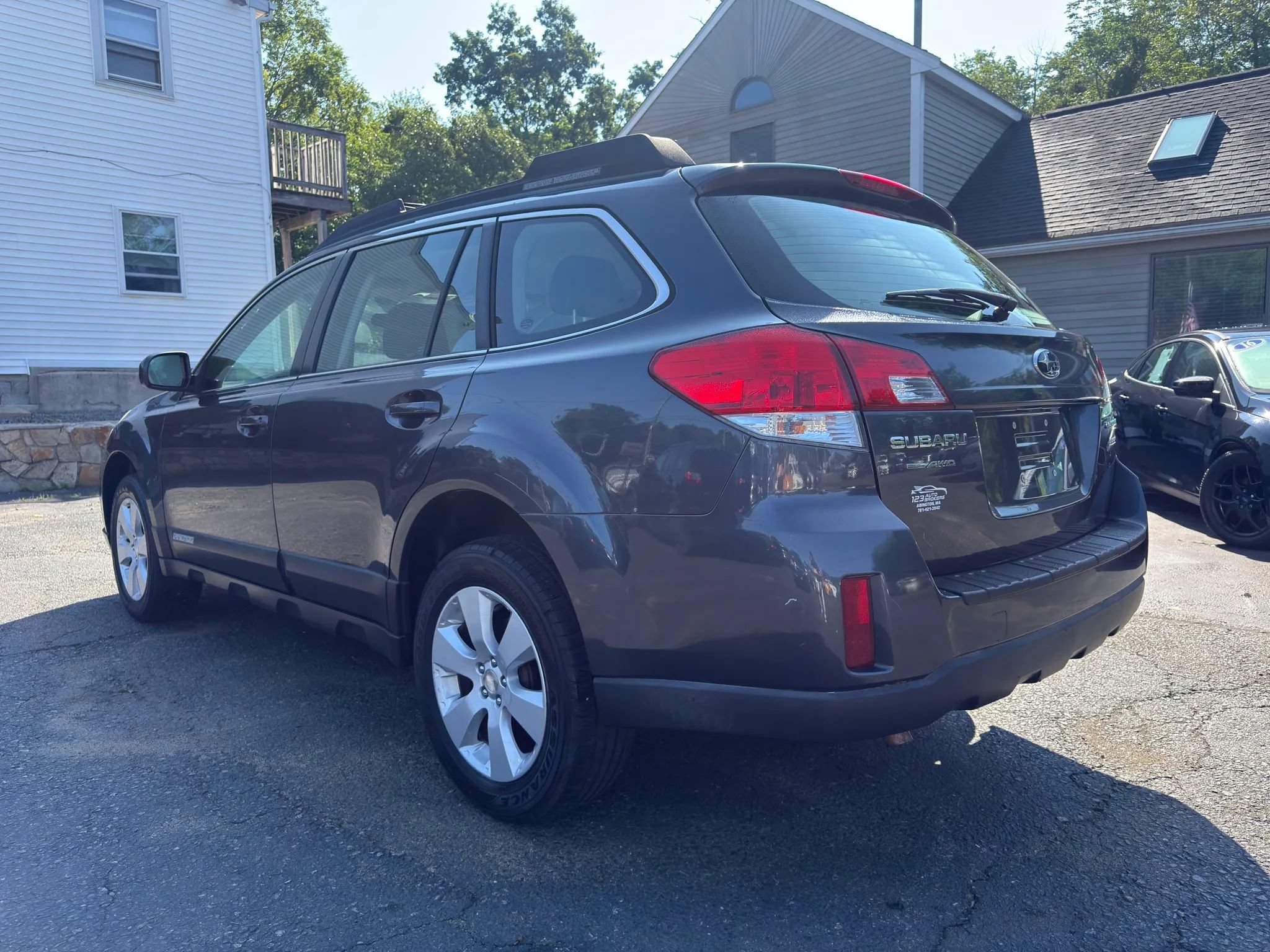Used 2012 Subaru Outback 2.5i w/ Alloy Wheel Pkg AWD/4WD image 5