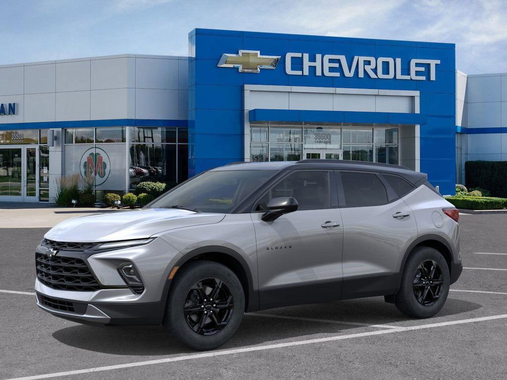 New 2025 Chevrolet Blazer LT w/ Convenience Package image 2