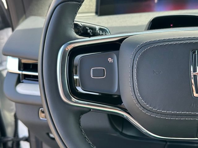New 2027 Lincoln Navigator Reserve w/ Jet Appearance Package AWD/4WD image 9
