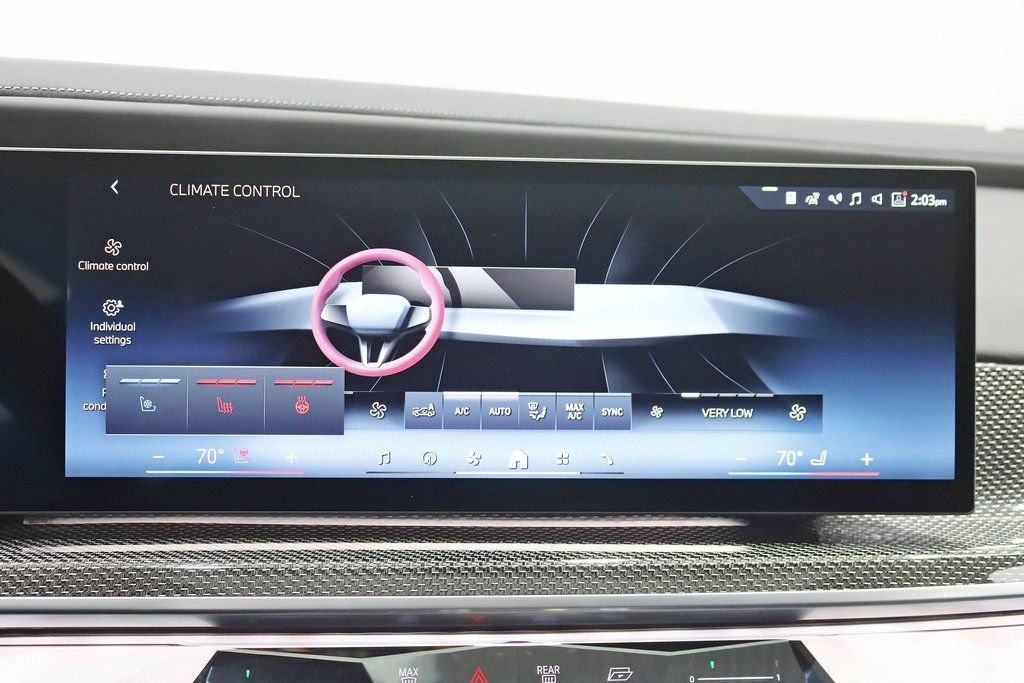 Used 2023 BMW 760i xDrive image 23