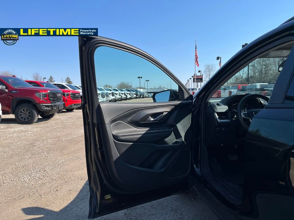 Certified 2023 GMC Terrain SLE w/ Driver Convenience Package image 16