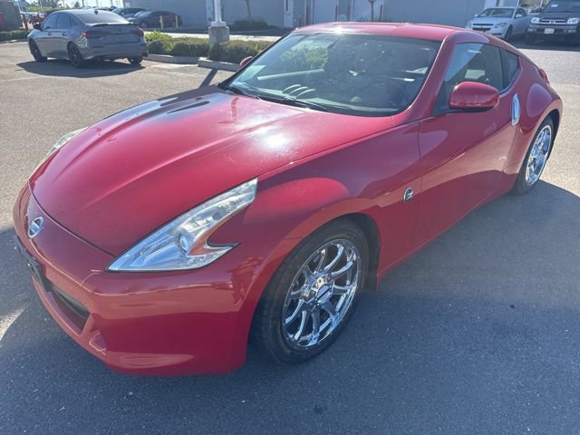 Used 2009 Nissan 370Z Touring video 2