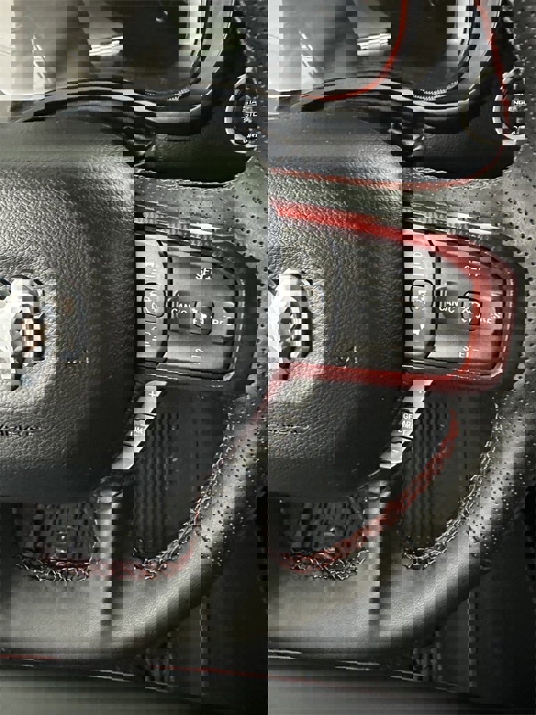 Used 2025 RAM 1500 Rebel image 17