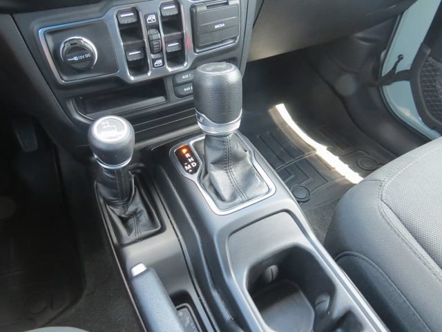 Used 2023 Jeep Wrangler Unlimited Sport AWD/4WD image 21
