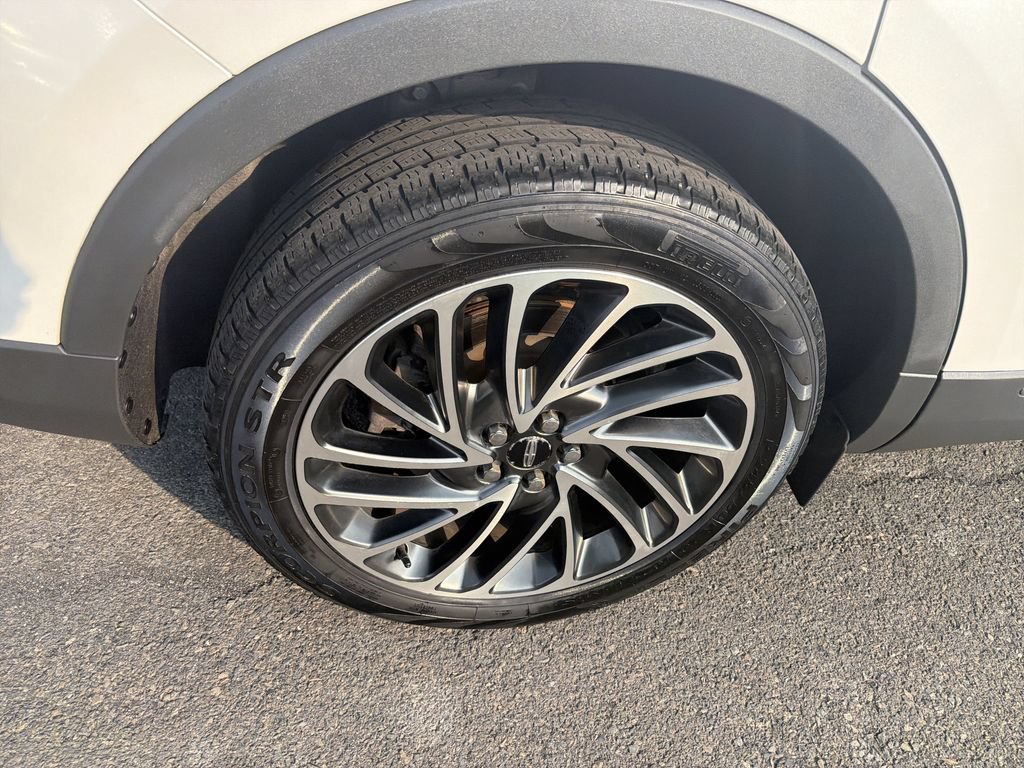 Used 2019 Lincoln Nautilus Reserve AWD/4WD image 31
