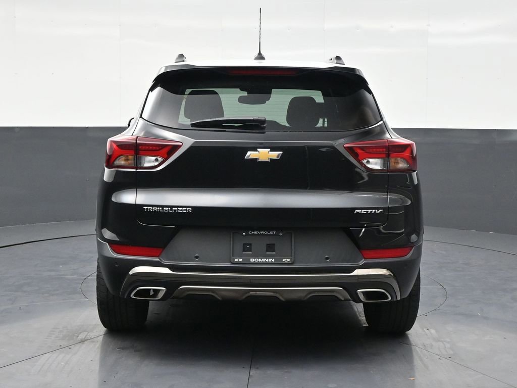 Used 2023 Chevrolet TrailBlazer ACTIV w/ Sun and Liftgate Package image 4