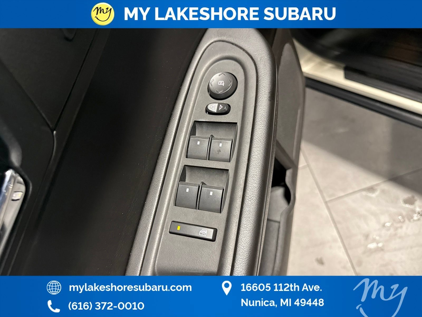 Used 2014 GMC Acadia SLE AWD/4WD image 16