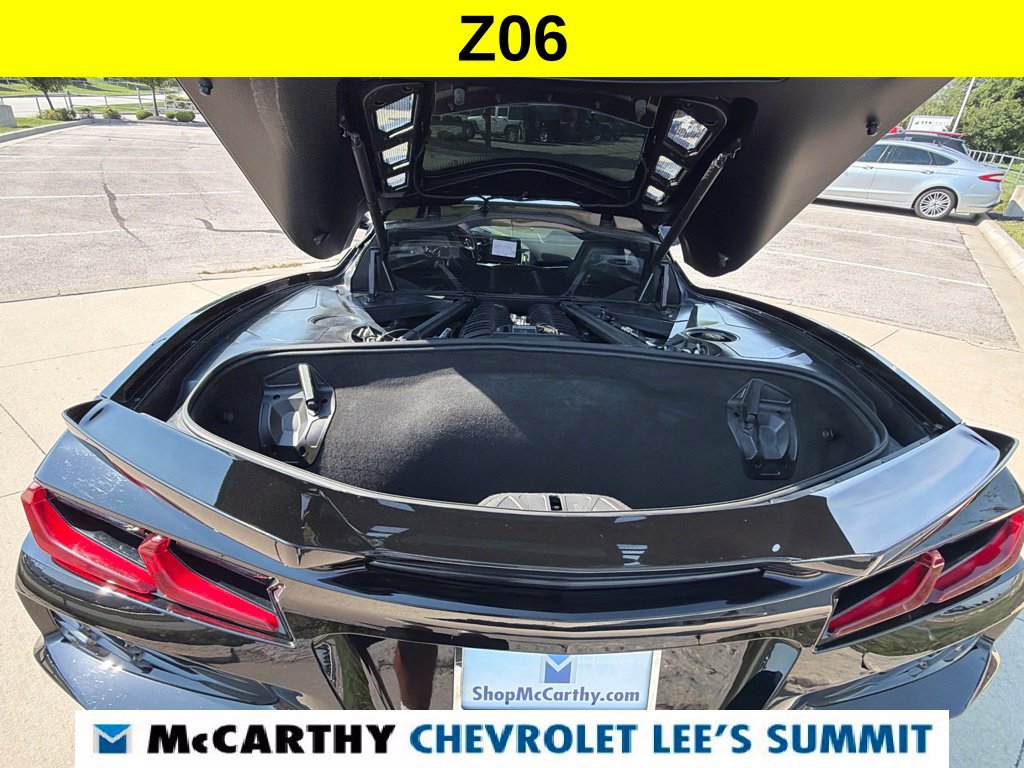 Used 2025 Chevrolet Corvette Z06 RWD image 32