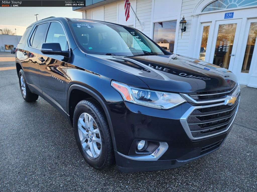 Used 2018 Chevrolet Traverse LT image 3