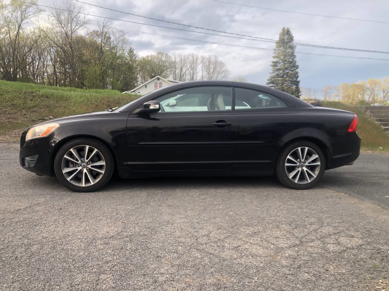 Used 2011 Volvo C70 T5 w/ Convenience Pkg FWD image 4