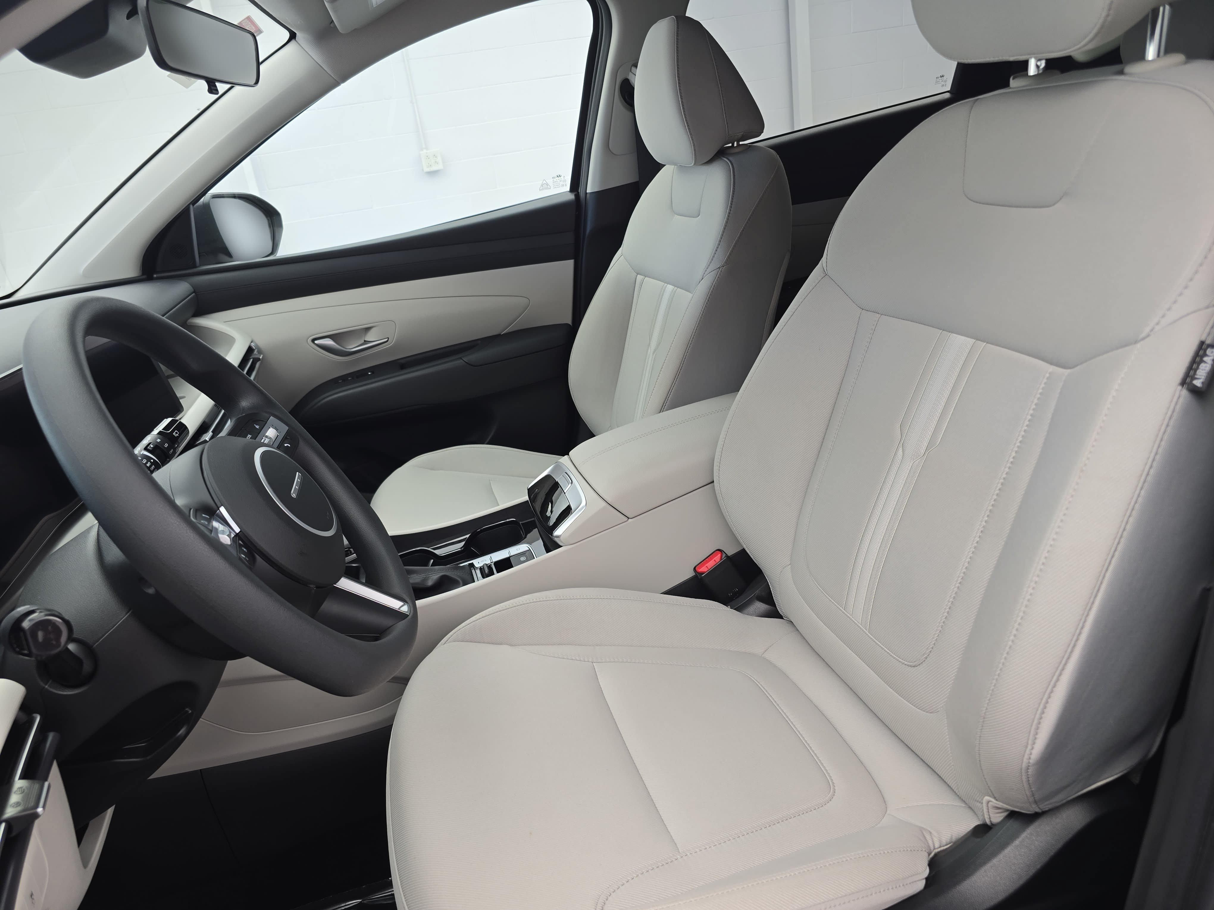 Used 2025 Hyundai Tucson SEL AWD/4WD image 15