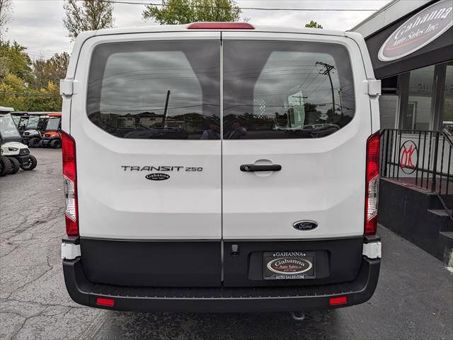 Used 2024 Ford Transit 250 Low Roof w/ Exterior Upgrade Package image 4