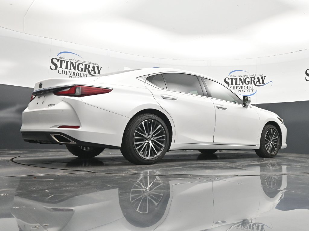 Used 2024 Lexus ES 350 w/ Premium Package FWD image 32