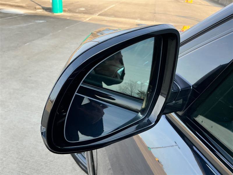 Used 2019 BMW X5 xDrive50i w/ M Sport Package image 15