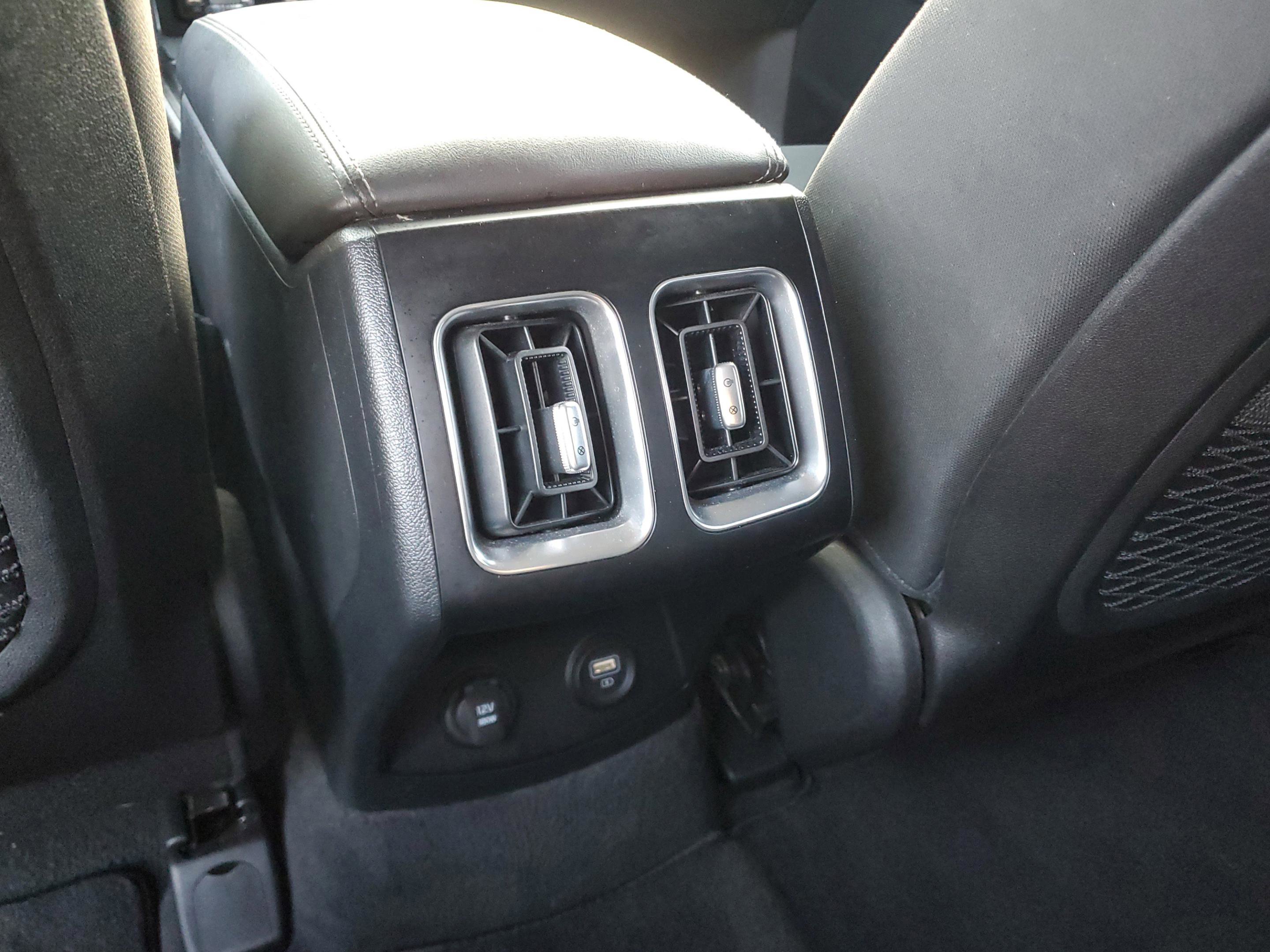 Certified 2023 Kia Sorento LX image 16