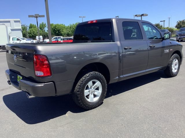Used 2017 RAM 1500 Express RWD image 28