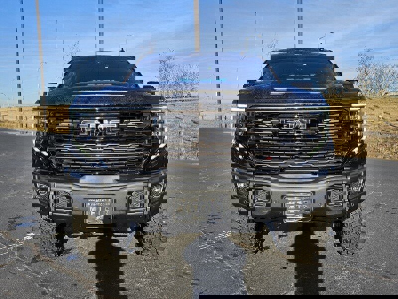 Used 2026 GMC Sierra 1500 AT4X image 2