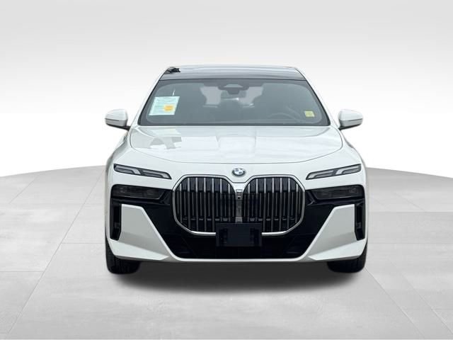 Certified 2025 BMW 740i xDrive image 13