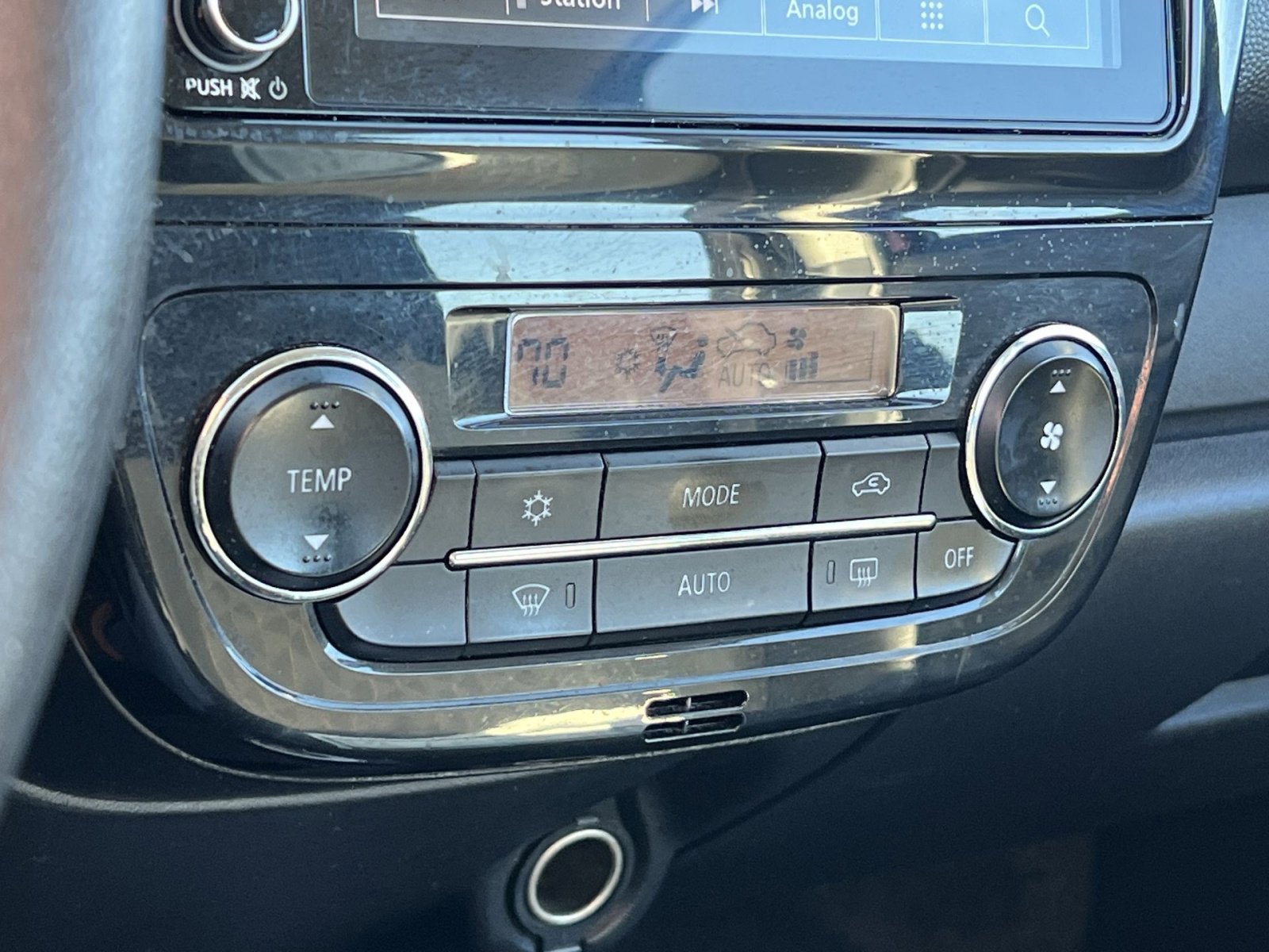 Used 2024 Mitsubishi Mirage ES image 17