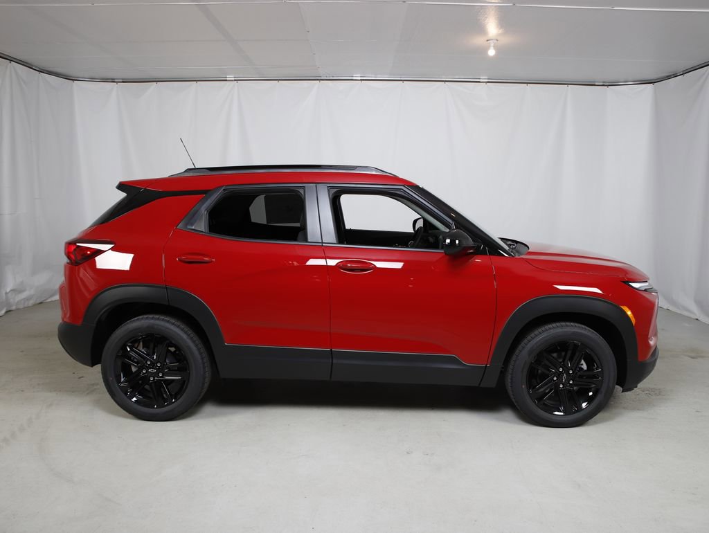 New 2026 Chevrolet TrailBlazer LT AWD/4WD image 2